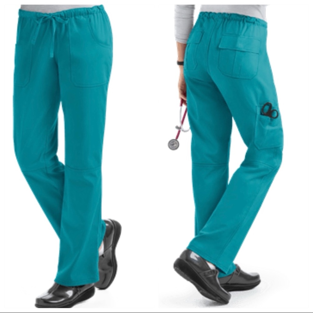 NWT Scrubs Petite Cargo Pants 2 Pairs for 1 price